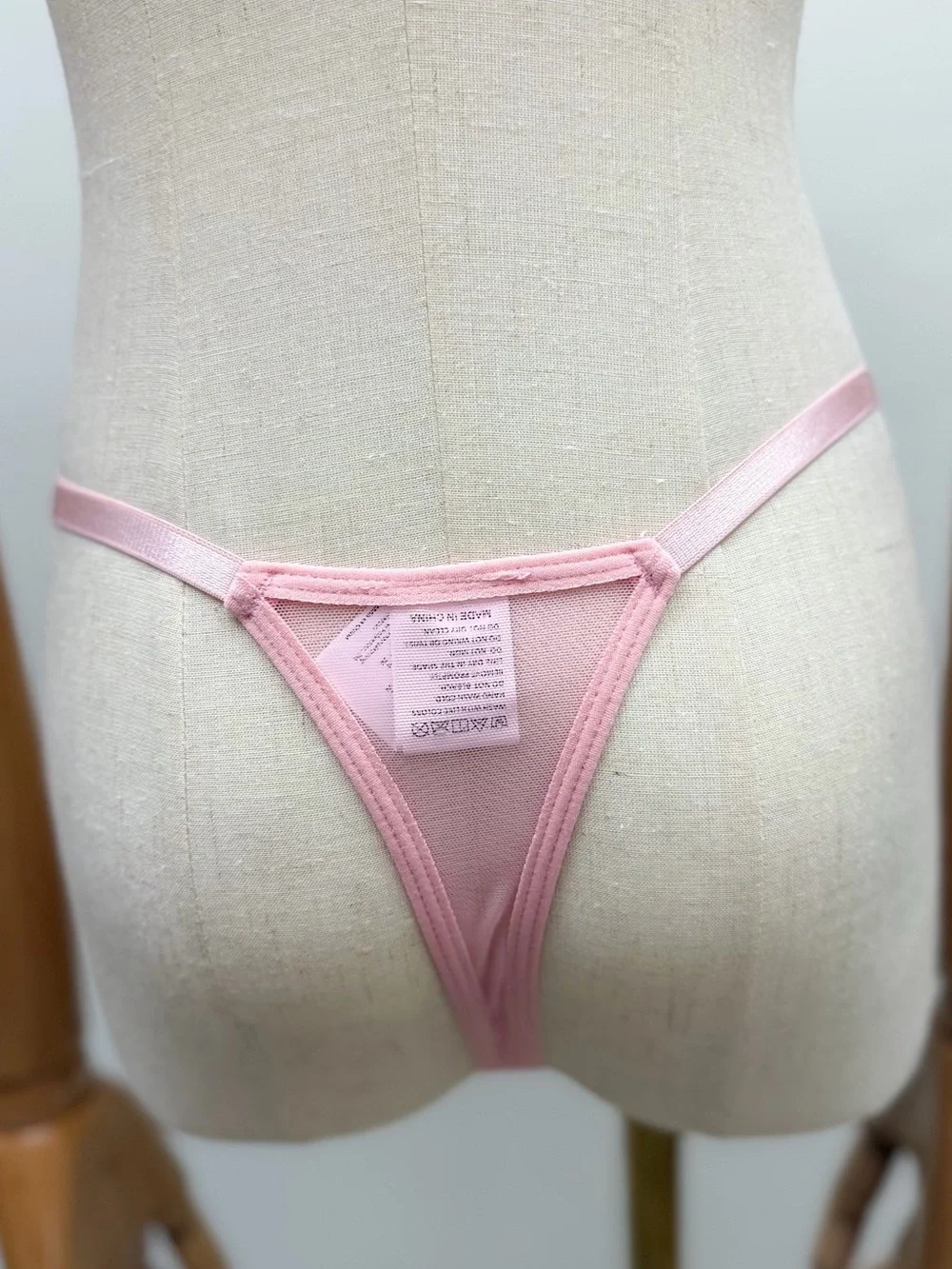 New Pink Floral Embroidered Sheer Lingerie Set Bra & Thong Size S